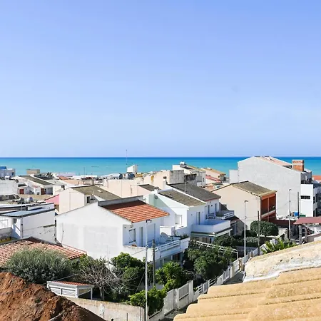 Casa Azul Netflix Near The Sea